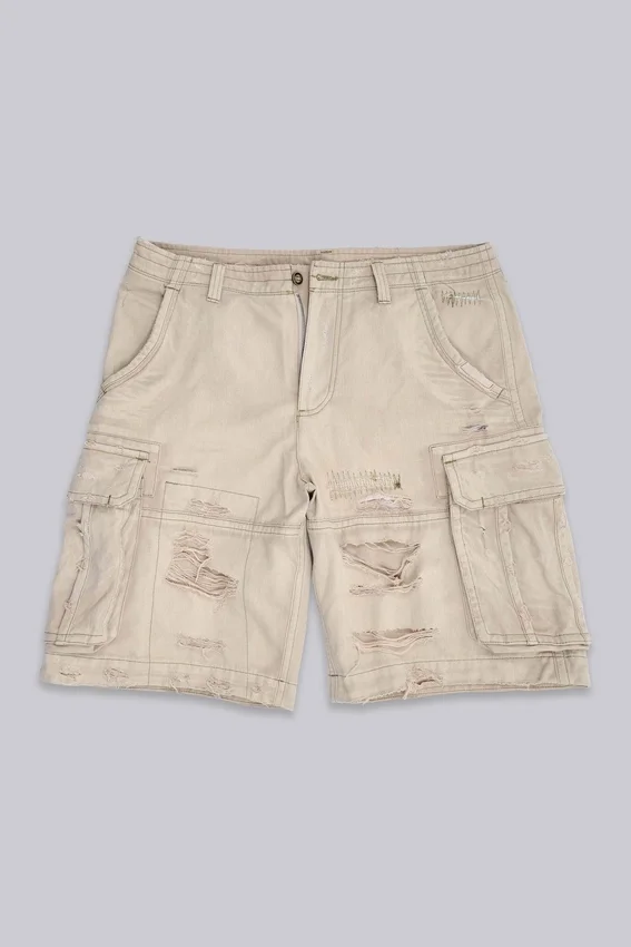 Short cargo couleur sable