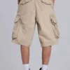 Short cargo couleur sable