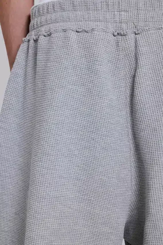 Short de jogging « Monster » en tissu gaufré gris chiné