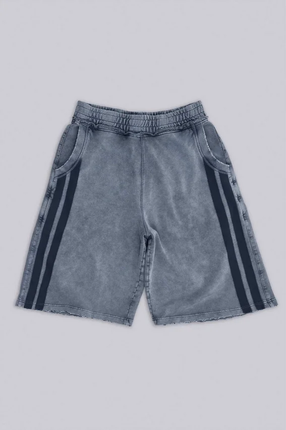 Short de jogging « Monster » gris délavé à rayures sportives
