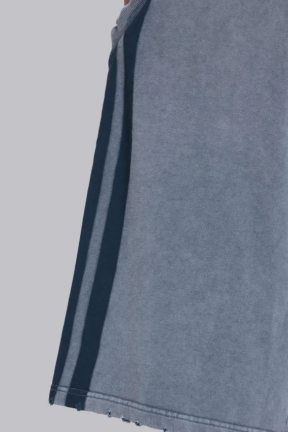 Short de jogging « Monster » gris délavé à rayures sportives