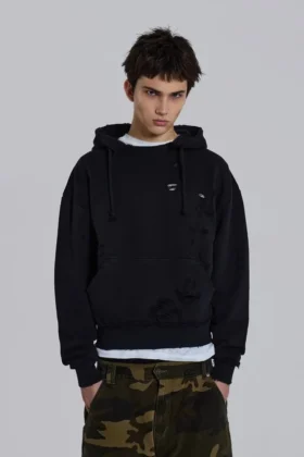 Sweat à capuche Bitten noir