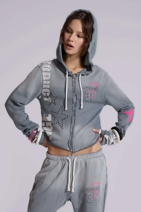 Sweat à capuche zippé « Cleo Graphic »