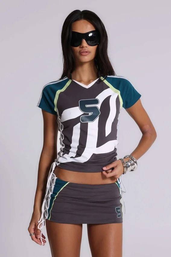 T-shirt bébé « Football » n° 5 à lacets
