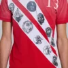 T-shirt à col en V « Crest »