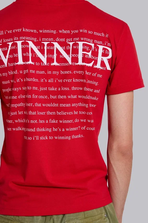 T-shirt à col en V « Crest »