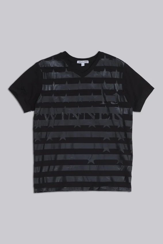 T-shirt à col en V « Winner »