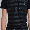 T-shirt à col en V « Winner »