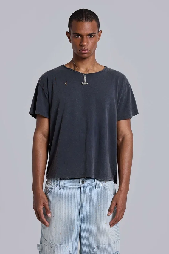 T-shirt court « Moth » noir délavé
