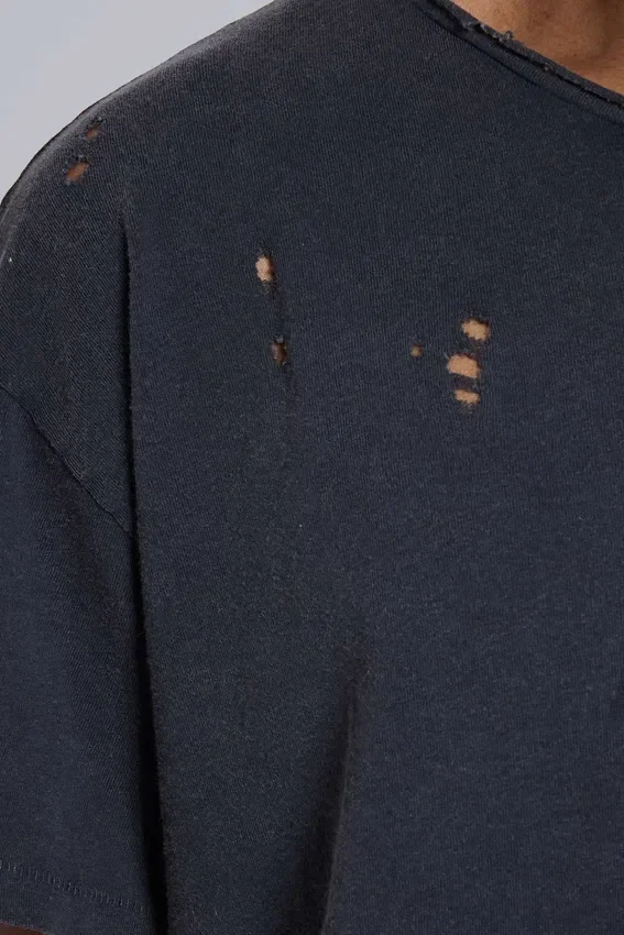 T-shirt court « Moth » noir délavé