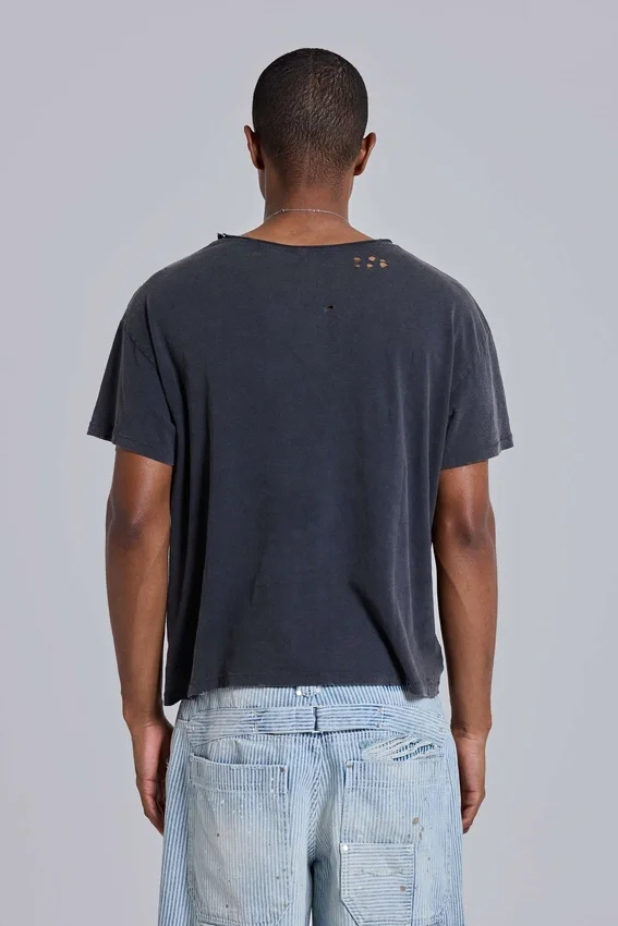 T-shirt court « Moth » noir délavé