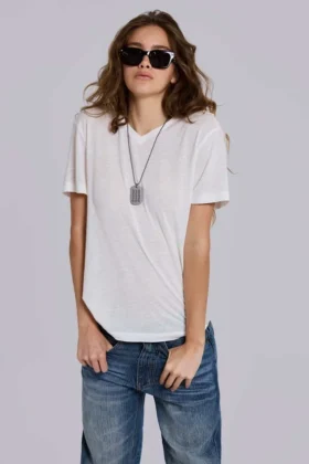 T-shirt en lin à col en V