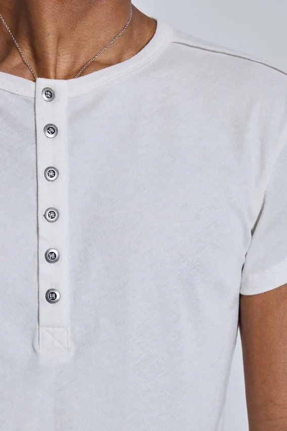 T-shirt Henley « Haze » blanc cassé