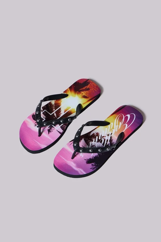 Tongs cloutées « Endless Summer »