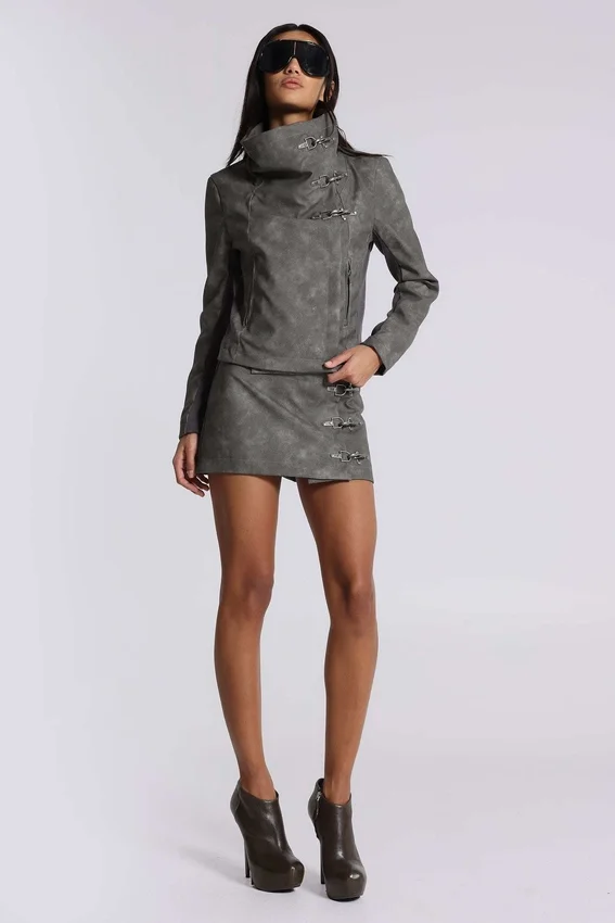 Veste à col entonnoir en cuir synthétique Cera Clasp