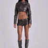 Mini-short en cuir synthétique style militaire Alektra