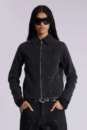 Veste en denim à clous