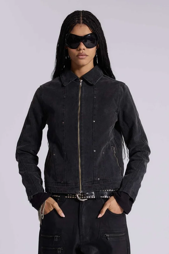 Veste en denim à clous