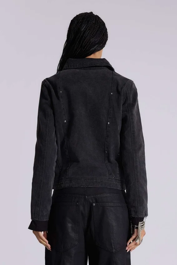 Veste en denim à clous