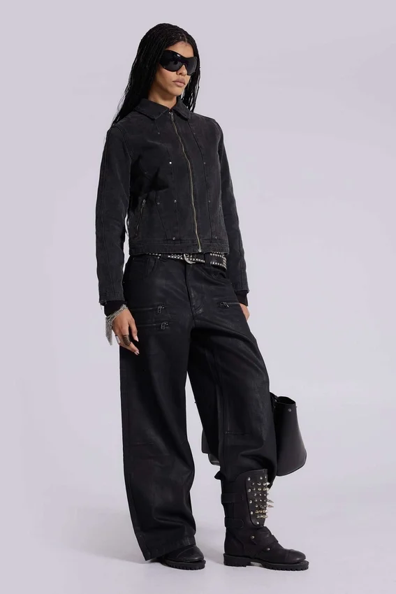 Veste en denim à clous
