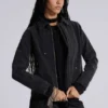 Veste en denim à clous